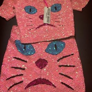 Di$count Universe authentic Cat Skirt and Top